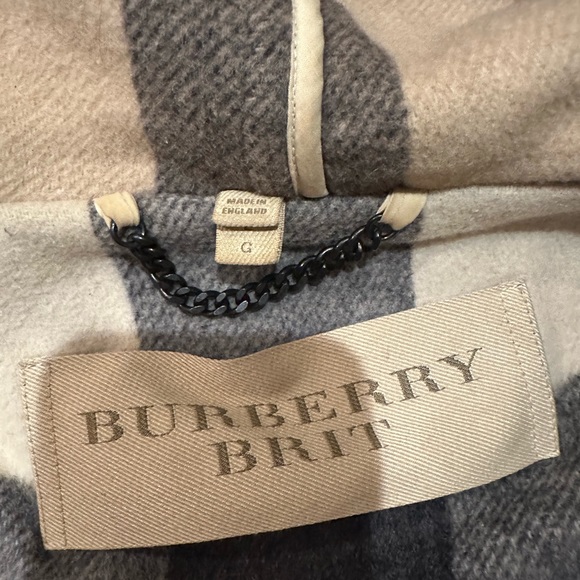 Burberry large women’s pea coat - Picture 2 of 8